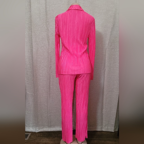 2 pieces set outfit new size S, M, L available strech material ♥️ - Picture 9 of 13